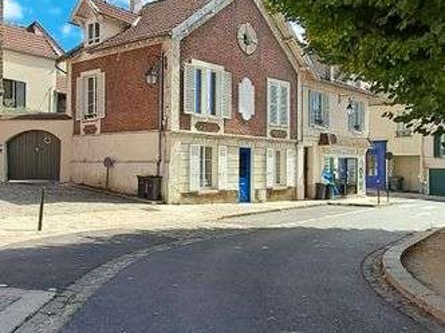 Location maison 5 pièces La Celle Saint Cloud 78