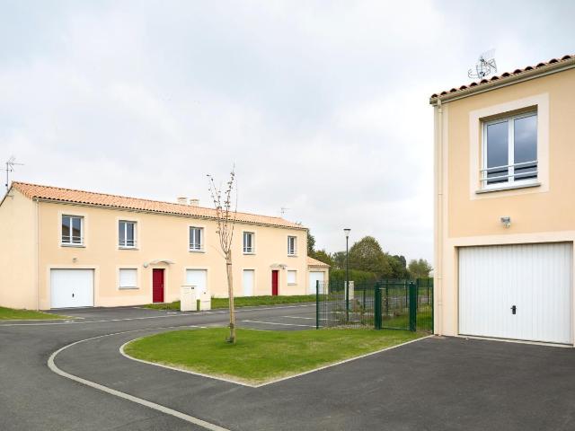 Location maison 5 pièces MONTMORILLON 106m² à 631.29€/mois CDC Habitat