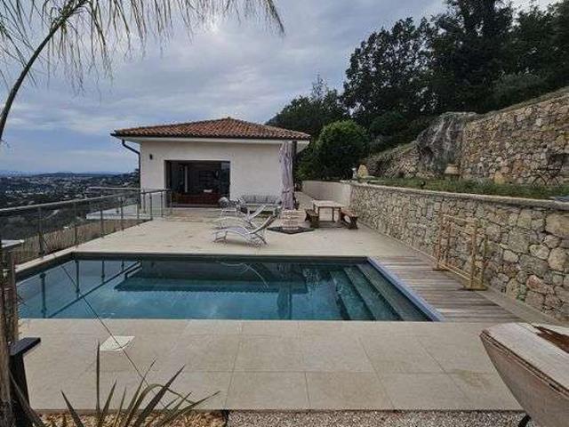 Location maison 5 pièces Saint Jeannet 06