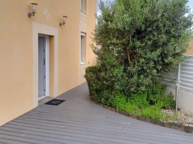 Location maison 5 pièces Saint Pierre du Chemin 85