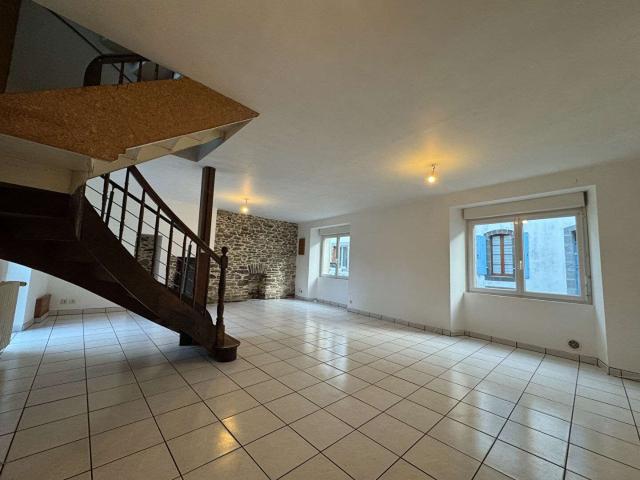 Location maison 5 pièces Pleyben 29