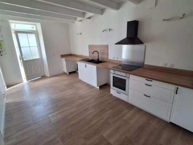 Location maison 5 pièces Val de Livenne 33