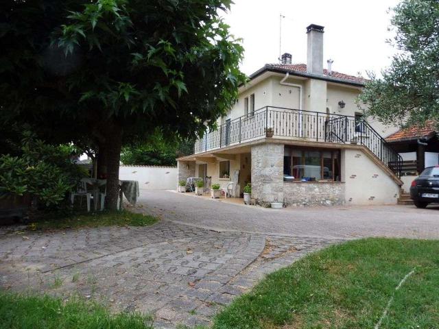 Location maison 5 pièces Villeneuve sur Lot 47