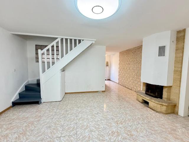 Location Maison 6 pièces 100 m2 Evry