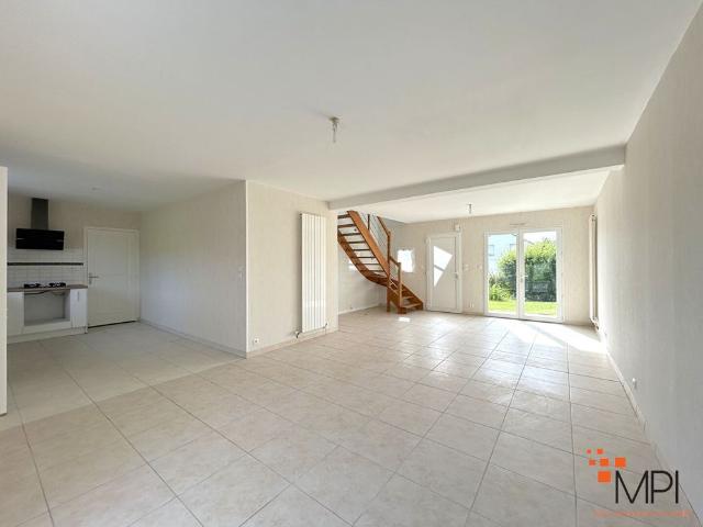Location Maison 6 pièces 114m²