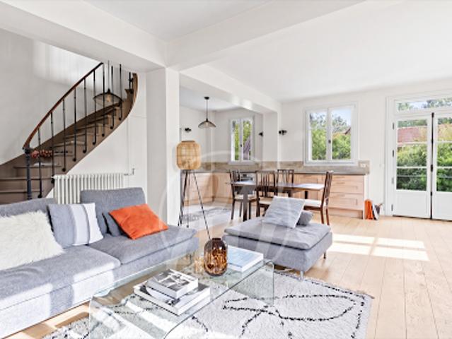 Location Maison 6 pièces 117 m2 Garches