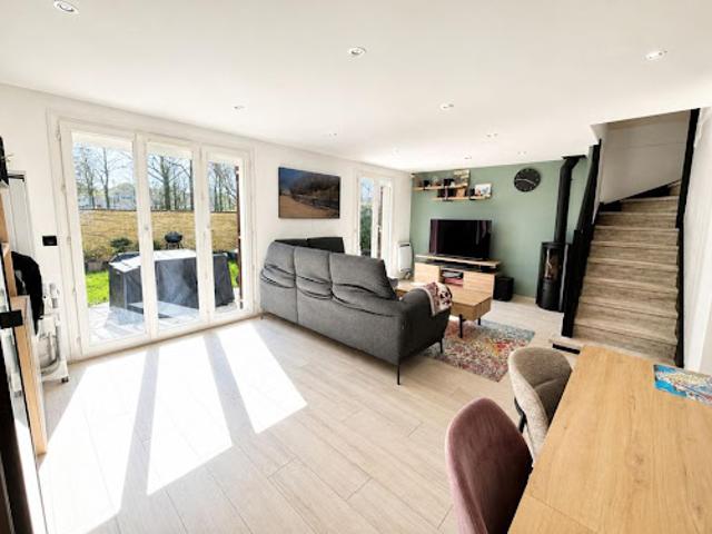Location Maison 6 pièces 119.69 m2 Montigny le Bretonneux