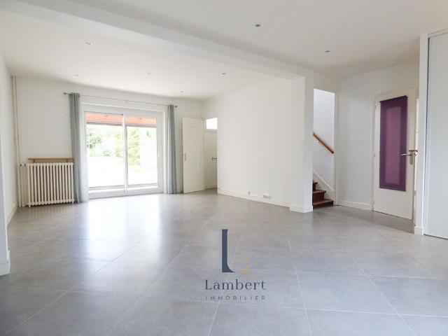 Location Maison 6 pièces 110m²