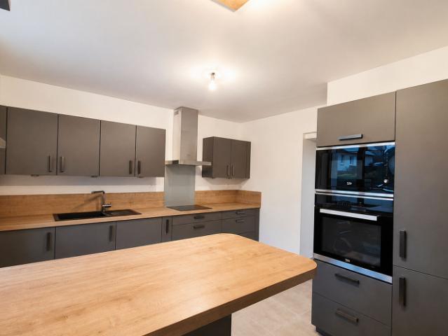 Location maison 6 pièces 128 m²
