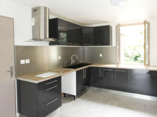 Location maison 6 pièces 135 m² Annemasse 74100