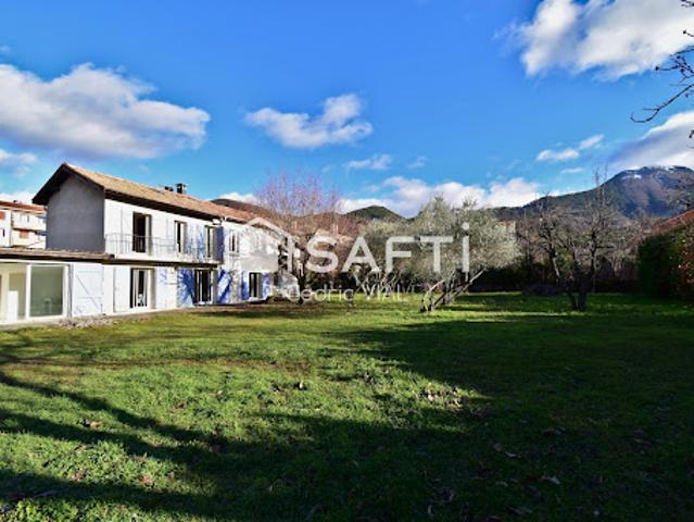 Location Maison 6 pièces 136 m2 Digne les Bains