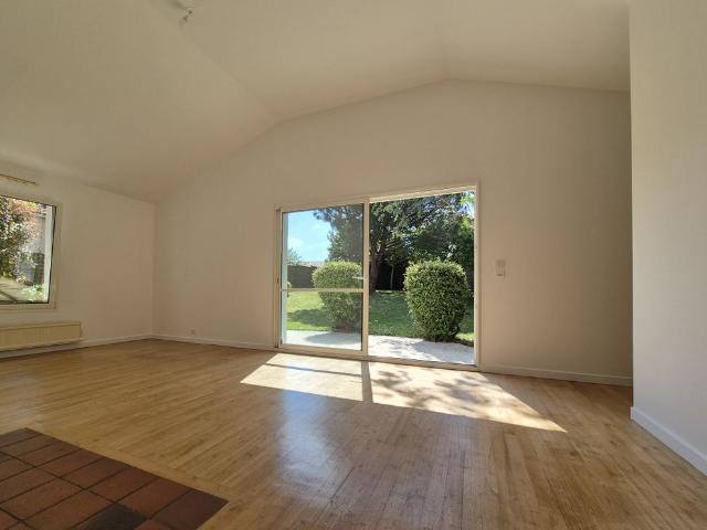 Location Maison 6 pièces 136m² BASSE GOULAINE 44115