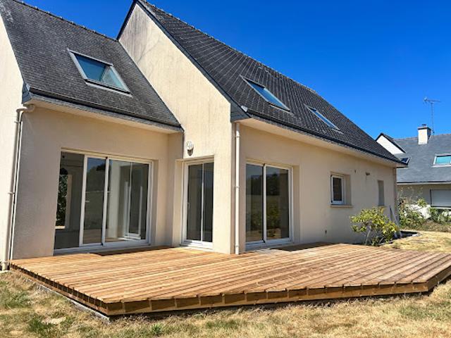 Location Maison 6 pièces 146.46 m2 Saint Evarzec
