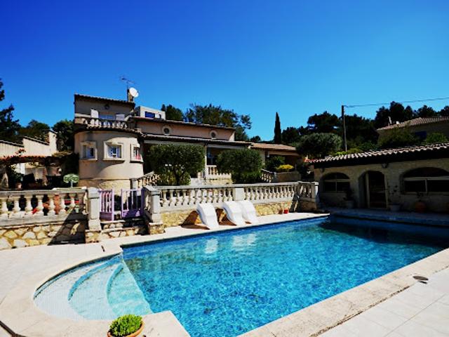 Location Maison 6 pièces 142.33 m2 Villeneuve les avignon