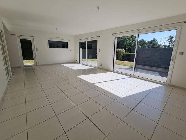 Location Maison 6 pièces 142m²