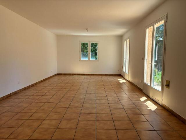 Location Maison 6 pièces 156m² VALENCE 26000