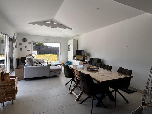 Location Maison 6 pièces 150m² PLERIN 22190