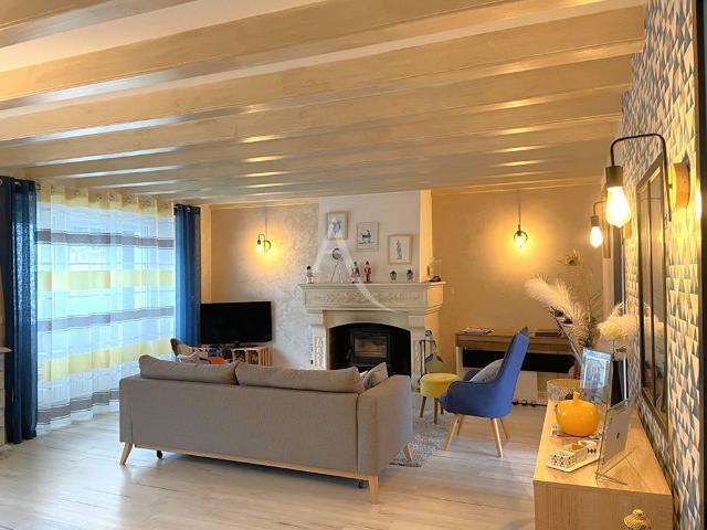 Location maison 6 pièces, 167.00m², Vairé