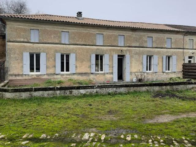 Location Maison 6 pièces 169 m2 Generac