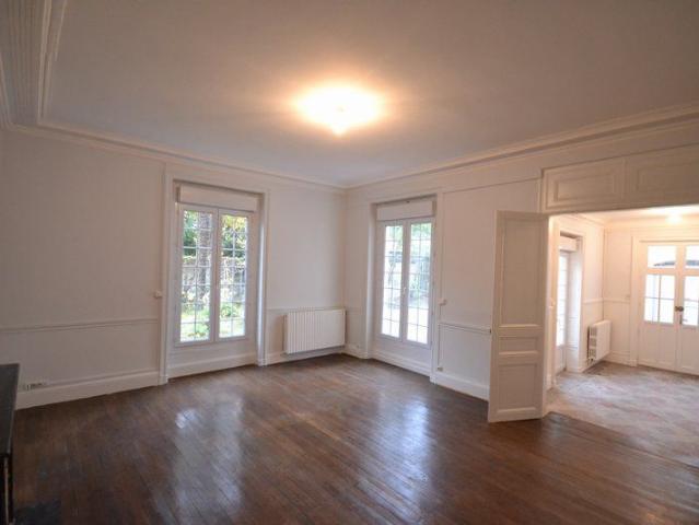 Location Maison 6 pièces 175m² NANTES 44000