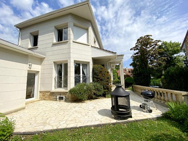 Location Maison 6 pièces 170 m2 Garches
