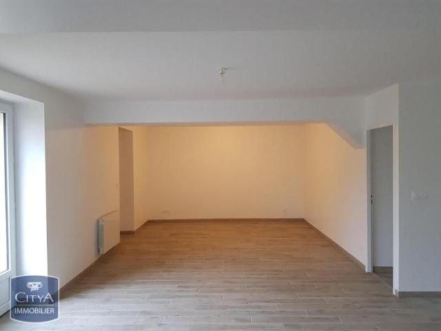 Location Maison 6 pièces 188m² MONTIERCHAUME 36130