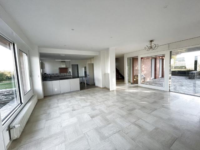 Location Maison 6 pièces 189m² LUC LA PRIMAUBE 12450