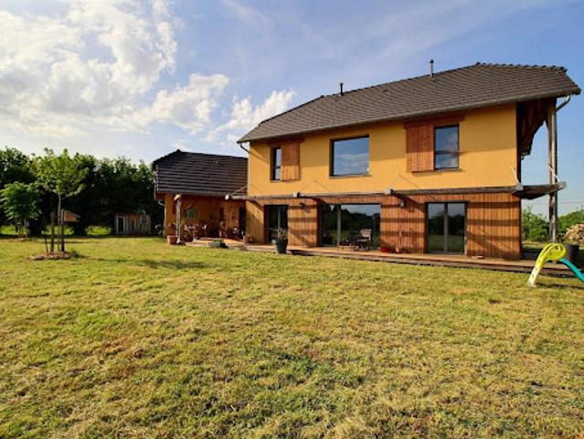 Location Maison 6 pièces 180 m2 Andoins