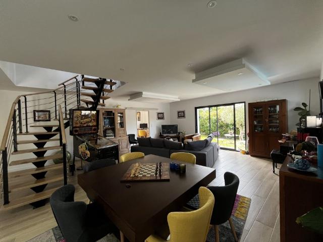 Location Maison 6 pièces 183m² BALMA 31130