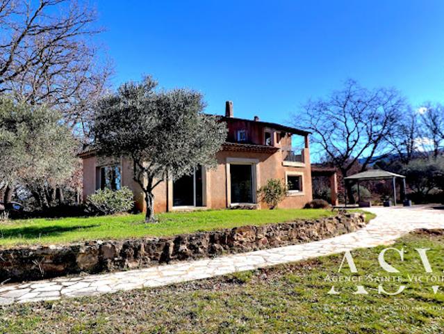 Location Maison 6 pièces 217 m2 Trets