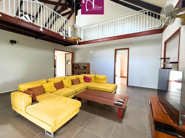 Location Maison 6 pièces 217m² LAMENTIN 97129