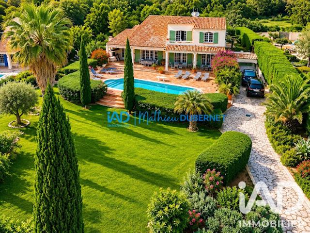 Location Maison 6 pièces 220 m2 Grimaud