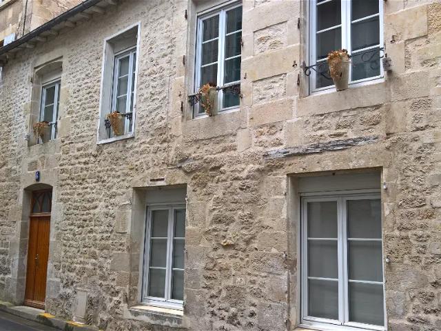 Location maison 6 pièces 223.04m² à Saint maixent l ecole 79400