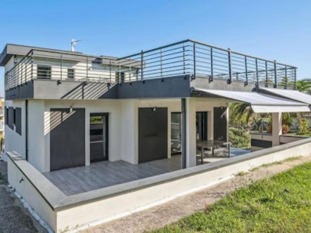 Location Maison 6 pièces 289 m2 Bassens