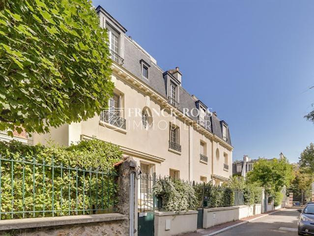 Location Maison 6 pièces 320 m2 Paris 16ème