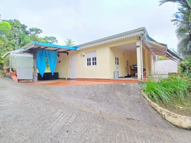 Location Maison 6 pièces 73 m2 à Saint Joseph