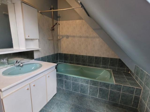 Location Maison 6 pièces 99m² AUVERS LE HAMON 72300