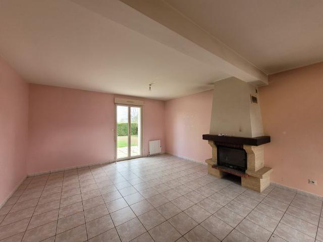Location Maison 6 pièces 99m² AUVERS LE HAMON 72300