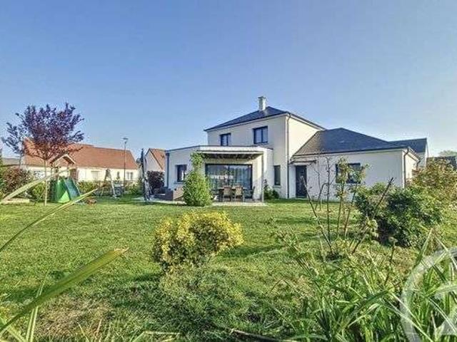 Location maison 6 pièces Jouy le Potier 45