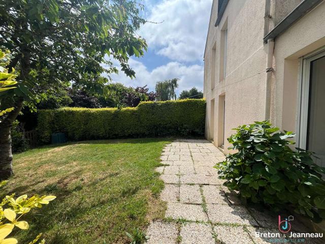 Location maison 6 pièces Laval 53