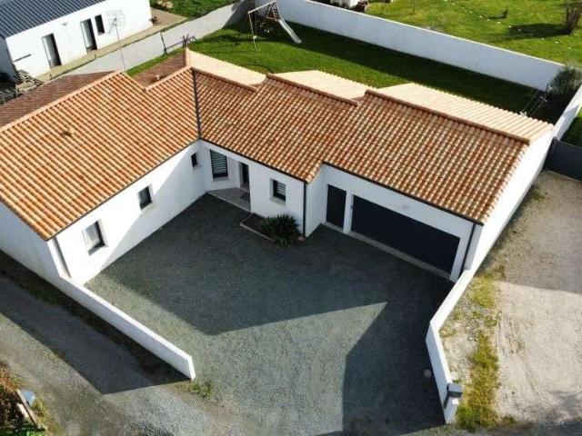 Location maison 6 pièces Saint Martin des Noyers 85