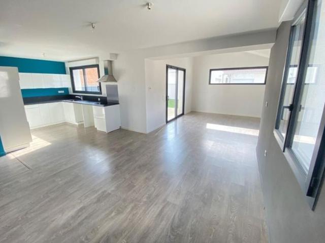 Location Maison 86 m² à Neuville sur Ornain 760 ¤ CC /mois