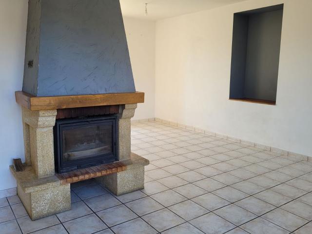 Location maison, 88.36 m² T 5 à Saint Sébastien, 487 €