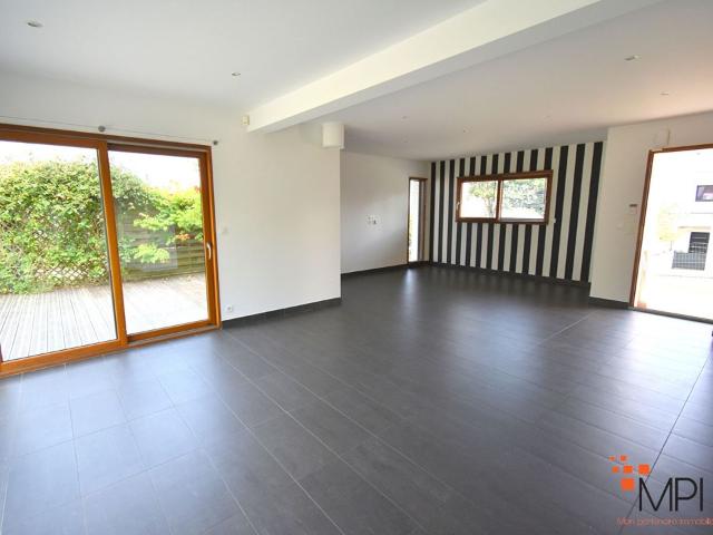Location Maison 8 pièces 130m²