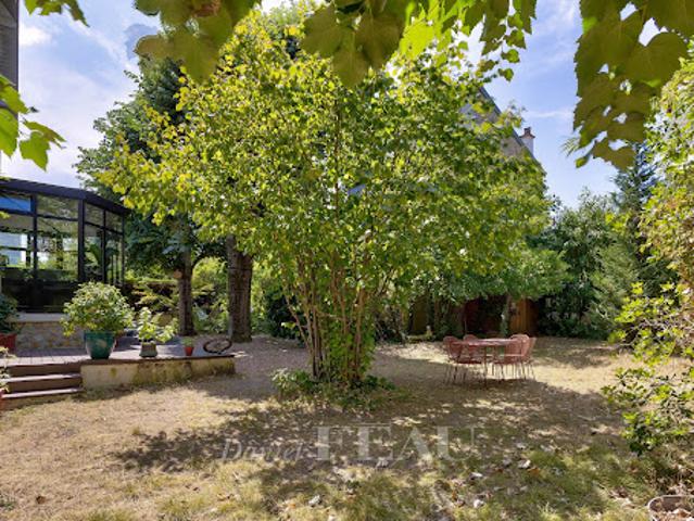 Location Maison 8 pièces 182.87 m2 Sceaux