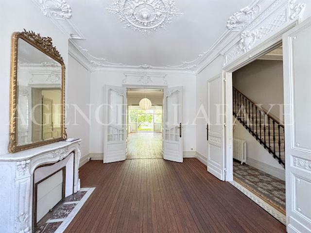 Location Maison 8 pièces 204.54 m2 Bordeaux