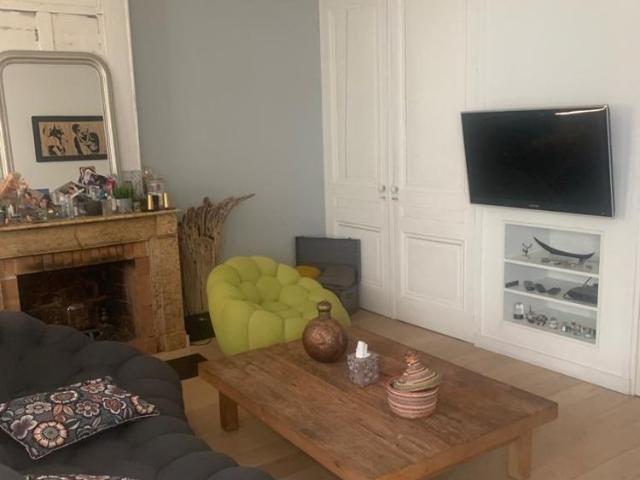 Location Maison 8 pièces 209m² VILLEURBANNE 69100