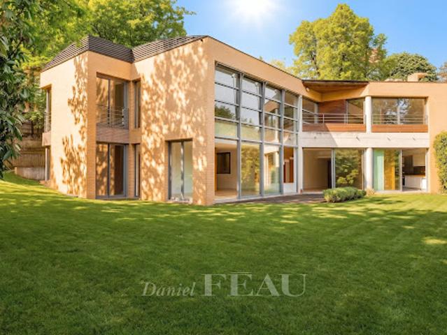 Location Maison 8 pièces 245 m2 Garches