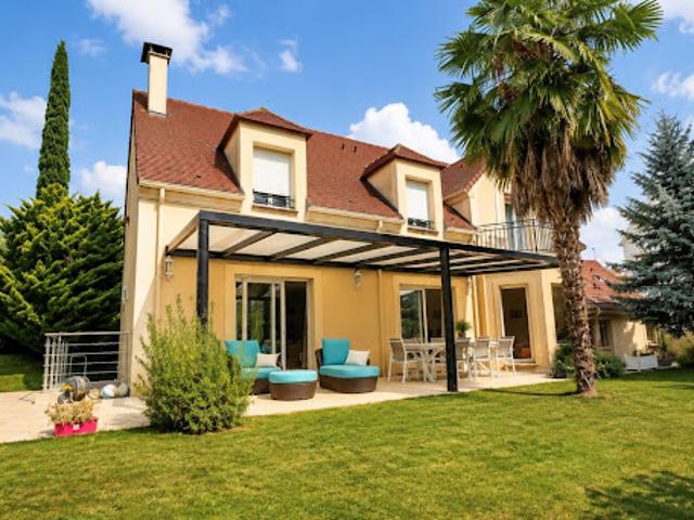 Location Maison 8 pièces 240.61 m2 Mareil Marly