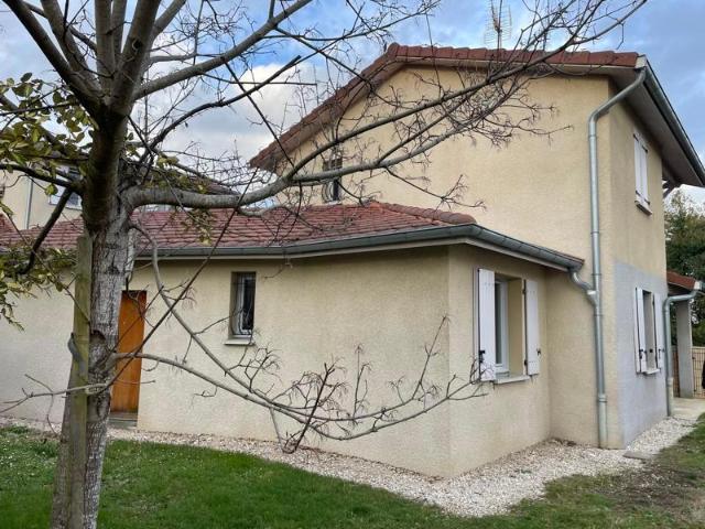 Location Maison 98 m² à Montluel 1 340 ¤ CC /mois